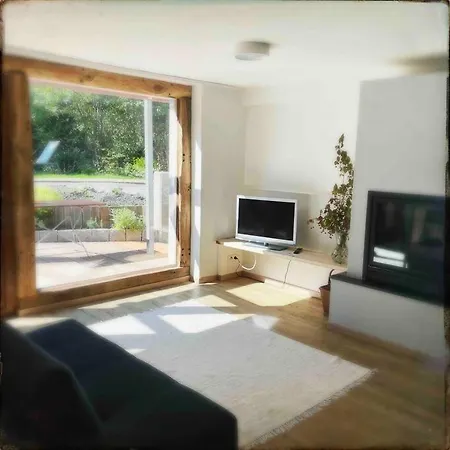 Schoene Mit Sonnenterrasse Und Kamin Apartment *