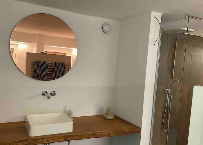 Schoene Mit Sonnenterrasse Und Kamin Arnsberg